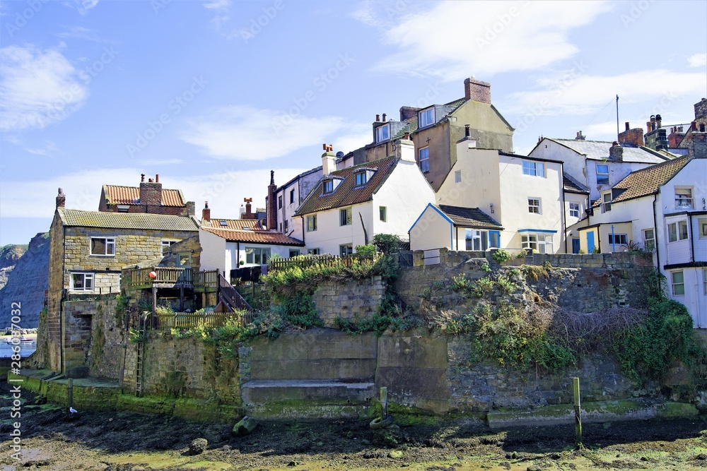 The end housing on Staithes Beck, Staithes, Yorkshire Moors, England.jpg The end housing on Staithes Beck, Staithes, Yorkshire Moors, England.jpg