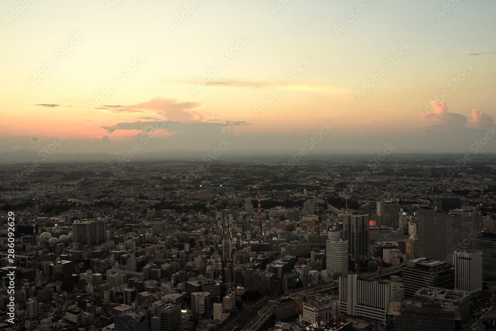 Fototapeta premium Sunset photo from Landmark Tower