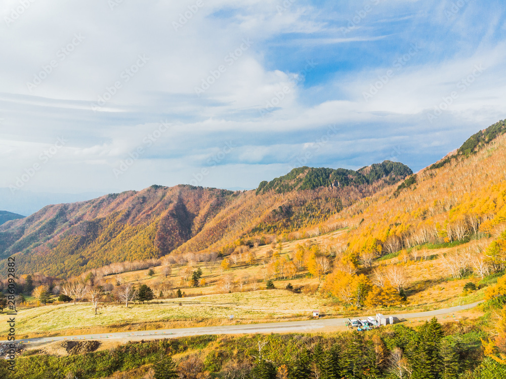 Naklejka premium Beautiful mountain view of Japan autumn of Nagano Prefecture,Japan.