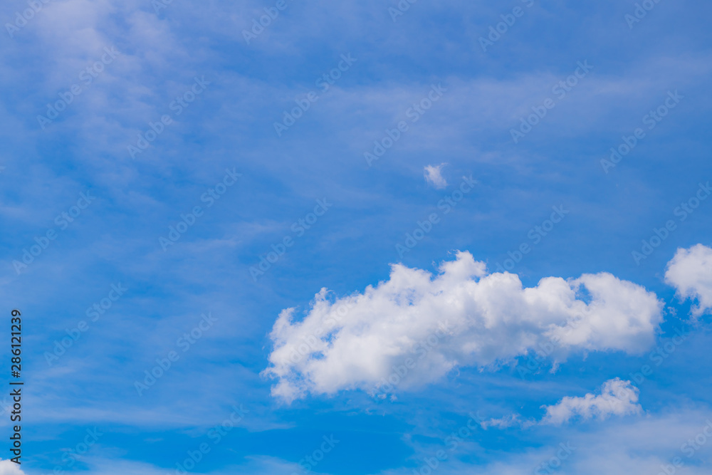 夏の青空