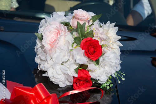 Top Flower Decorators For Wedding  black Car