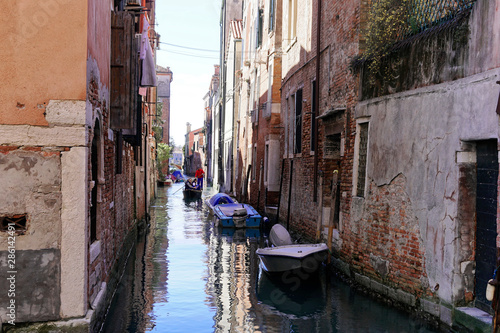 Kanal mit Häuserfront im Bereich Zattere, Venedig, Venetien, Italien, Europa