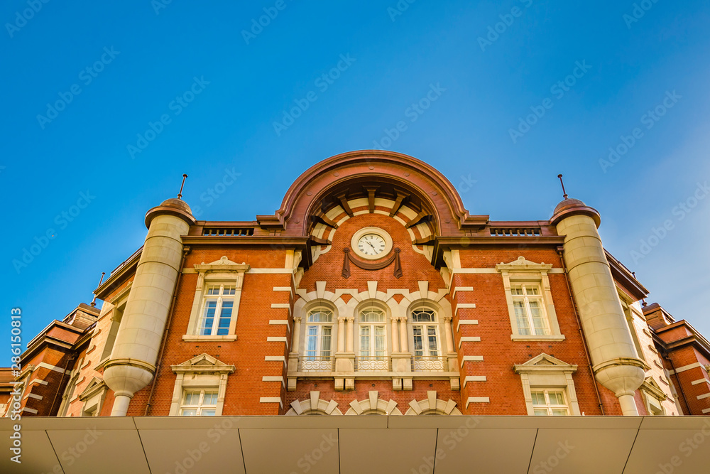 Fototapeta premium Tokyo Station Facade, Japan