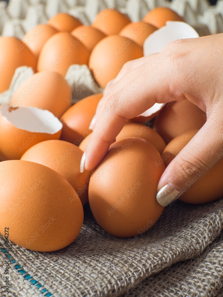 In my hand is eggs,Eggs are food that is fresh, clean, appetizing and high in protein, suitable for all ages for good health. In my hand is eggs,Eggs are food that is fresh, clean, appetizing and high in protein, suitable for all ages for good health.