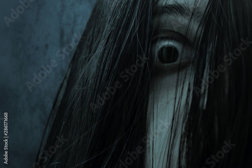 Obraz na płótnie Close up of eye scary ghost woman