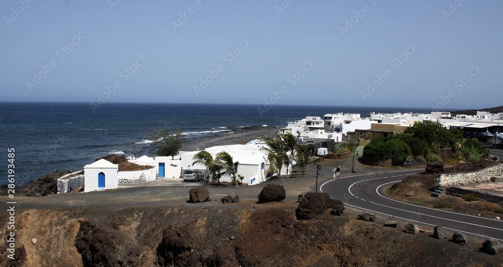 Pueblo de Lanzarote, islas Canarias, España Pueblo de Lanzarote, islas Canarias, España
