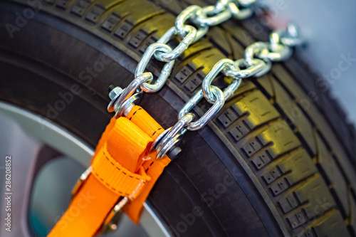 Tire chain. Chains and anti...