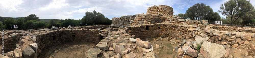 Nuraghe - Sardegna Nuraghe - Sardegna