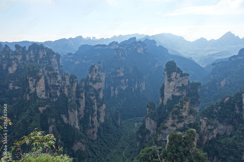 Fototapeta premium Monts Huangshan ciel nuageux