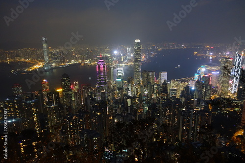 Vue sur la ville de Hong Kong de nuit