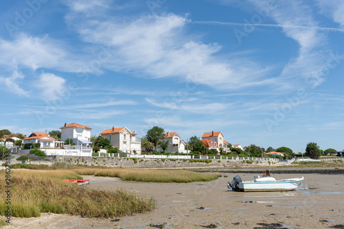 FOURAS (Charente Maritime, France), maisons au bord de la plage
