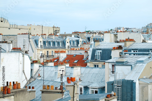 toits de Paris et cheminées photo