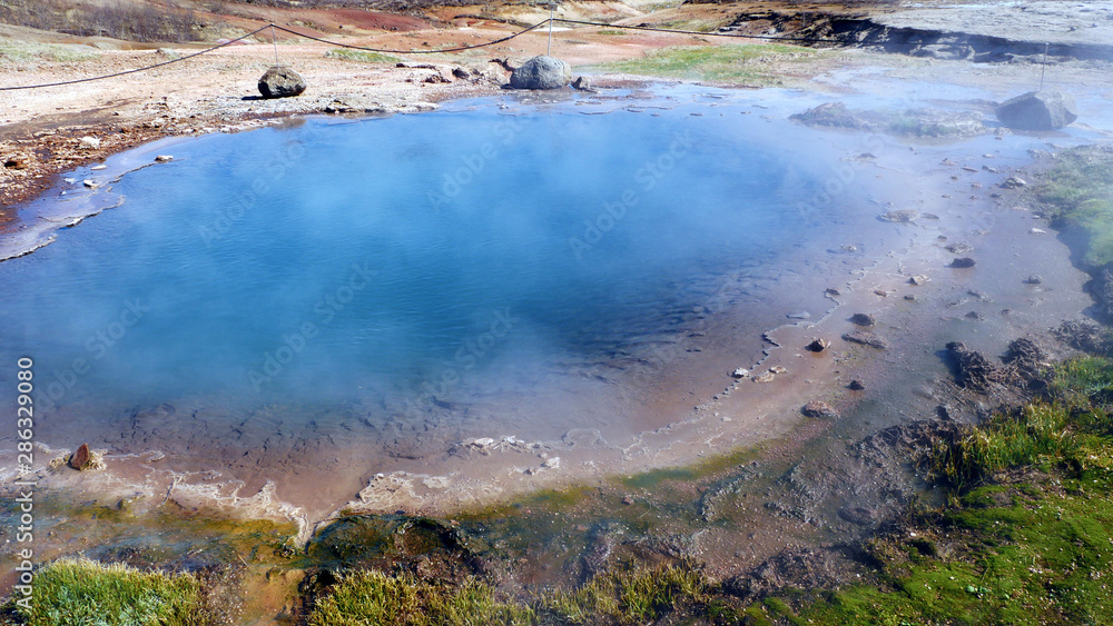 Geyser et zone géothermique en Islande