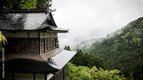 Tableau sur toile Buddhist temple in Shikoku