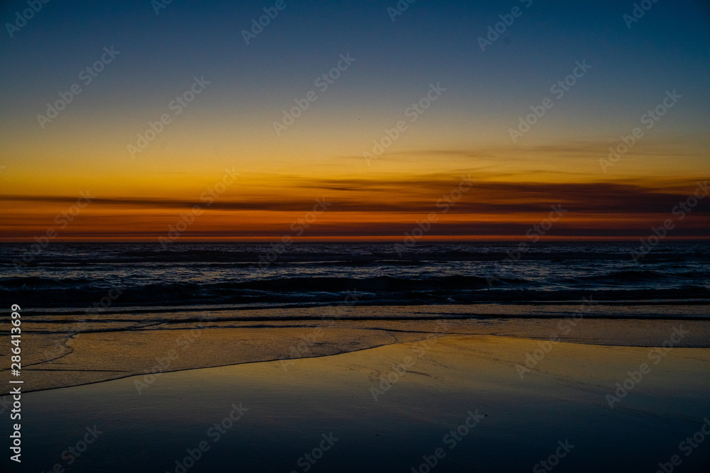 Fototapeta premium sunset over the sea