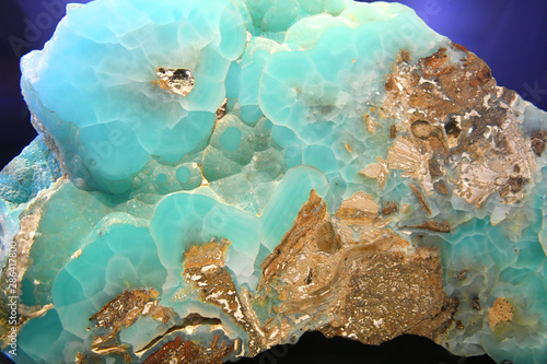 Photo close up on smithsonite mineral rock specimen