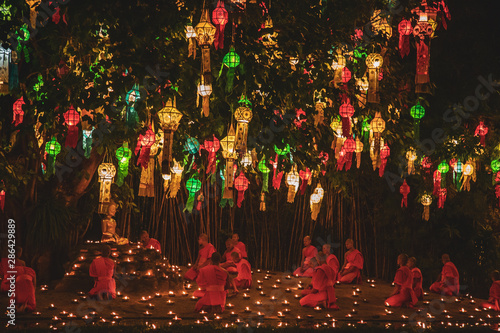 Lanterns festival, Yee Peng and Loy Khratong in Chiang Mai, Thailand © pierrick