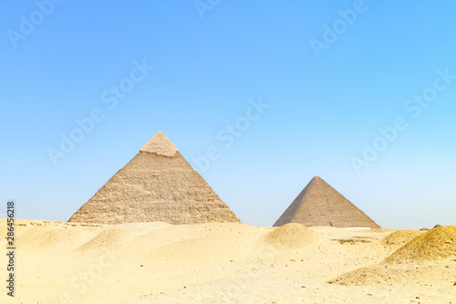 Les Pyramides de Khéops et Khéphren