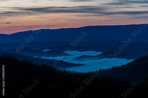 Fototapeta Naklejka Na Ścianę i Meble -  Foggy Morning at Pine Mountain State Park  - Appalachian Mountains - Kentucky