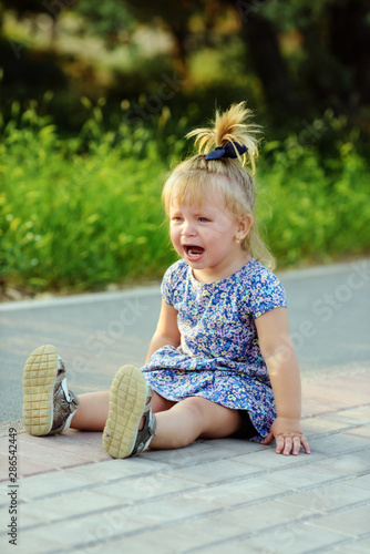 crying toddler girl