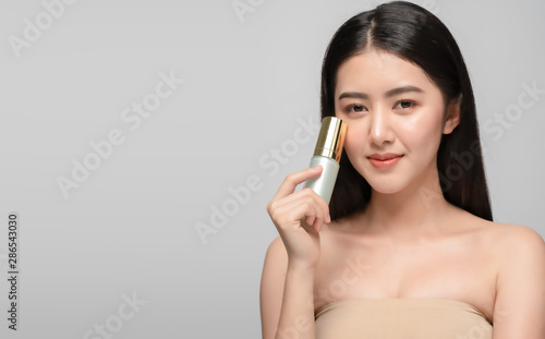 Portrait of young beautiful asian woman with Clean Fresh and without makeup skin. Healthy skin Girl beauty white skin makeup beauty female wellness and cosmetic ideas concept.Facial treatment and spa.