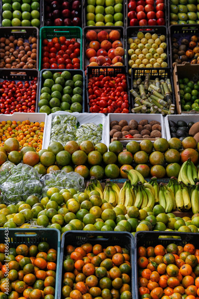 Frutas frescas en mercado de México