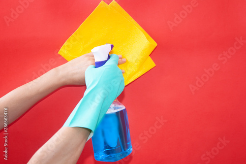Clean the spray with detergent and gloves with your hand