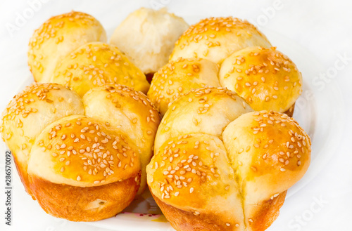 Soft No-Knead Heart shaped Buttery Dinner Rolls with Sesame seeds.