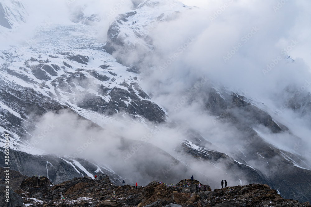 view of himalayas annapurna base camp trekking route 