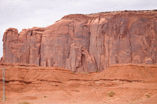 Monument valley Navajo red rocks © Ralf