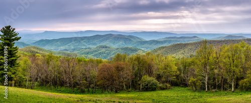 View from Skyline Drive, in Shenandoah National Park, of the nearby Blue Ridge forest, the Shenandoah Valley, and the distant Appalachian Highlands.