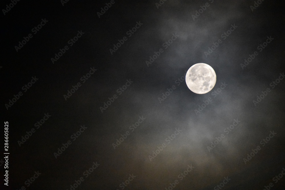 Full moon Full moon