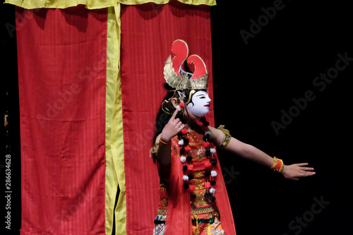 "Trijata Kasemsem" dance, a traditional mask dance from Madura, East Java, Indonesia. © setyo adhi pamungkas