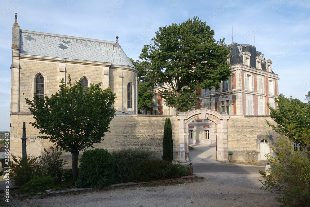 Schloss Saint-Michel in Rully