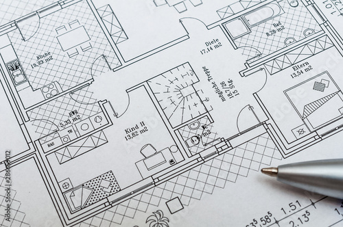 Hausplanung für das Eigenheim © Stockfotos-MG