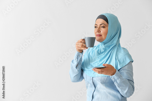 Beautiful mature Muslim wom...