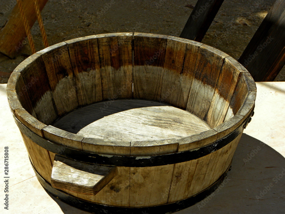 Fototapeta premium old wooden trough