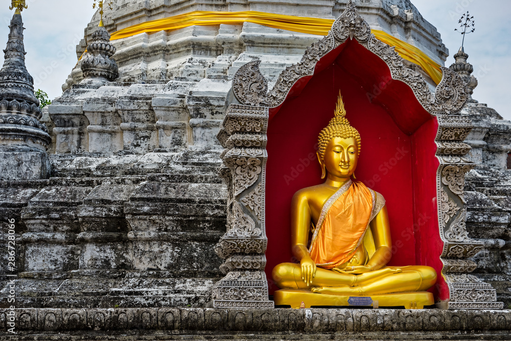 Fototapeta premium Buddha in Repose