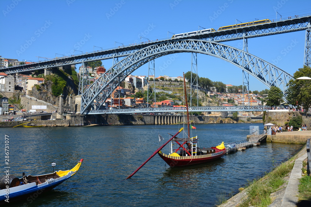 Naklejka premium Vieille Ville UNESCO Porto Portugal