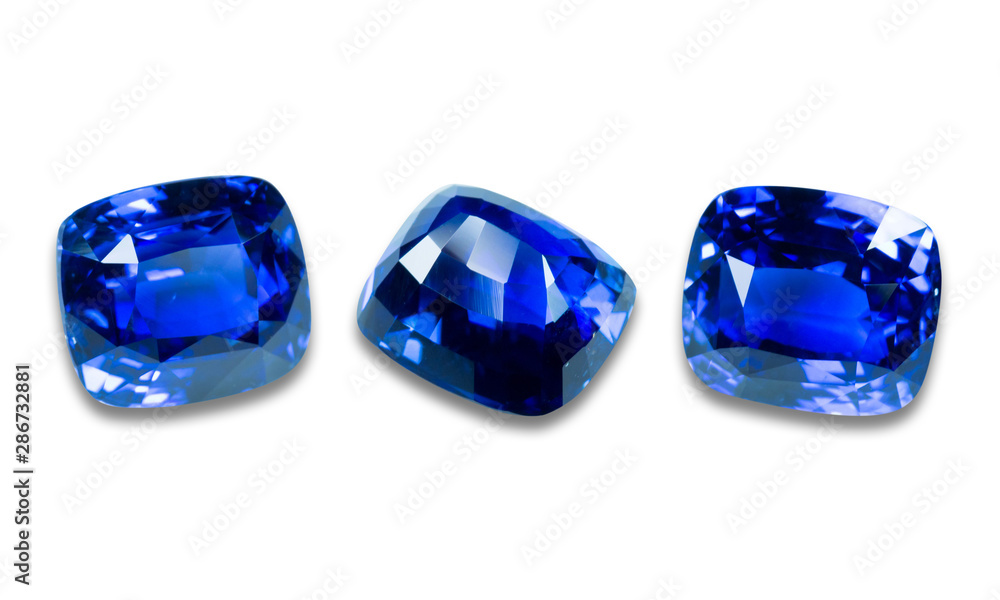 Fototapeta premium blue sapphire isolated on white background