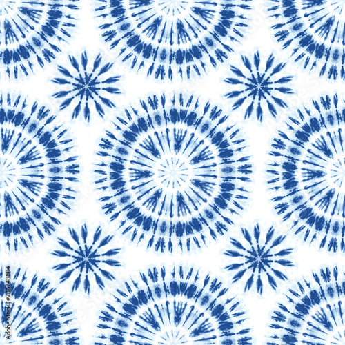 Monochrome Indigo Bright Tie-Dye Shibori Sunburst Circles on White Background Vector Seamless Pattern