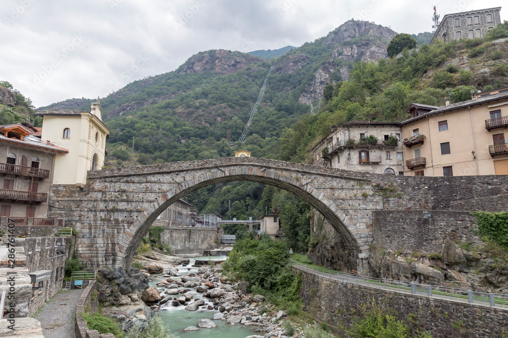 Ponte del Diavolo - Pont Saint Martin, Italia