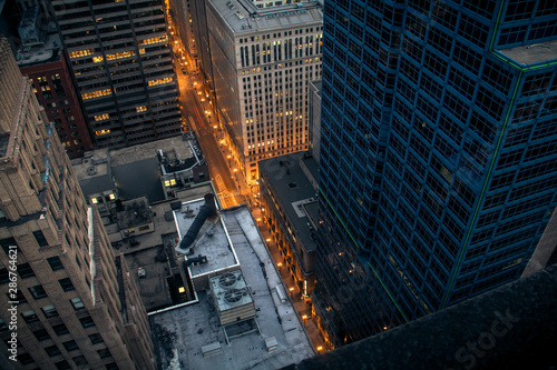 Fotografie Aerial view of Lasalle Street in Chicago at dusk (neutral coloring)