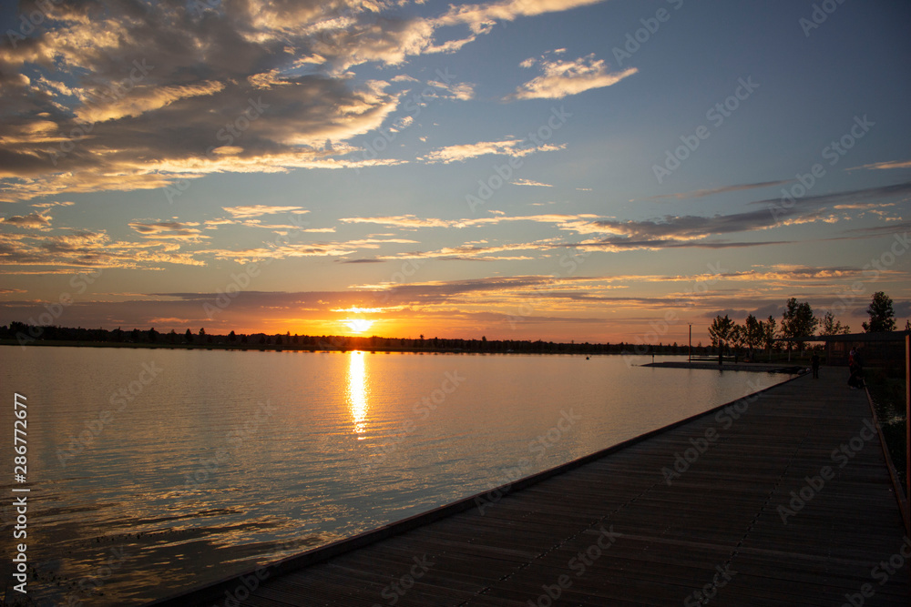 Fototapeta premium A walk on the lake 