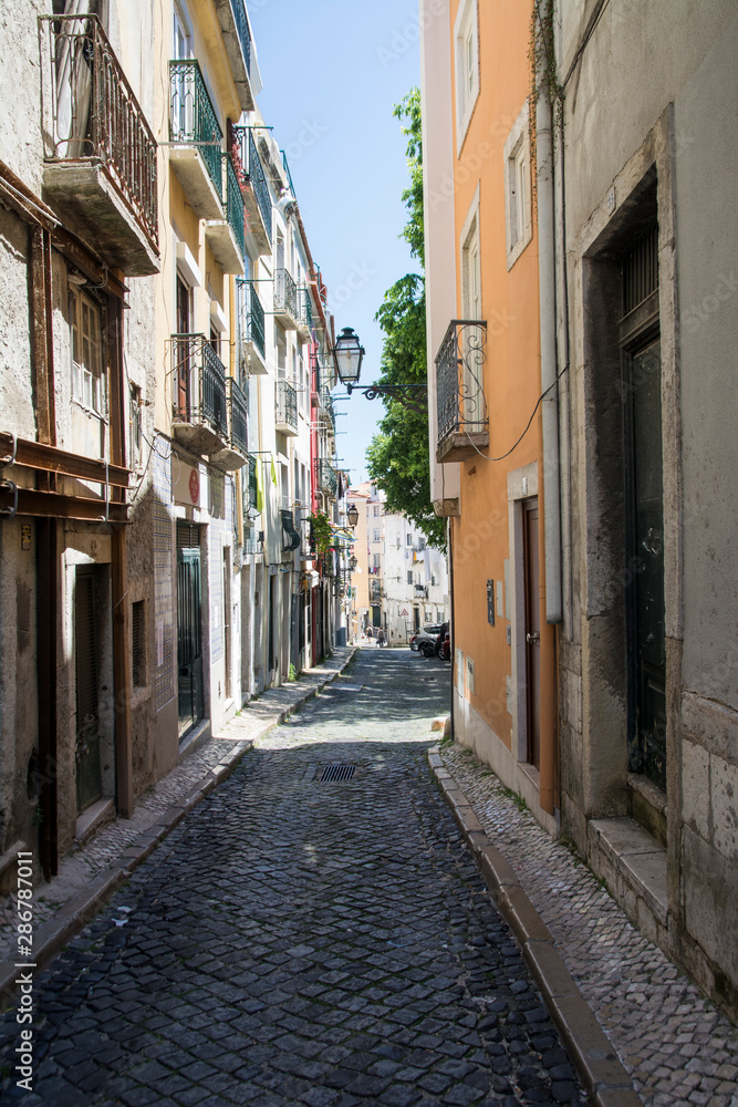 リスボンのバイロ・アルト地区  Bairro Alto, Lisbon, Portugal