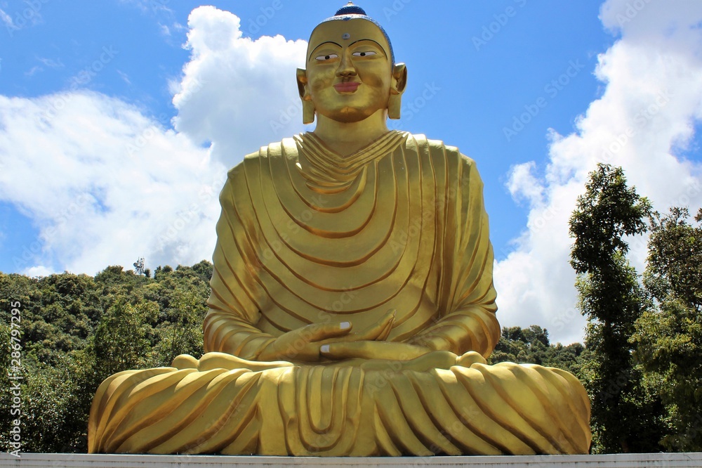 Fototapeta premium Giant golden Buddha statue