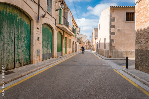 Straßenzug auf Mallorca © Eismann Medien