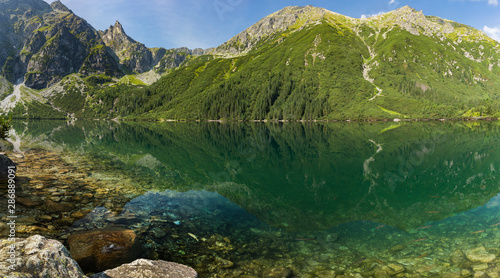 Fototapeta Naklejka Na Ścianę i Meble -  Sea Eye. Lake in Tatra Mountains