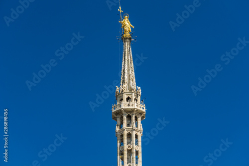 Statue of the Virgin Mary o...