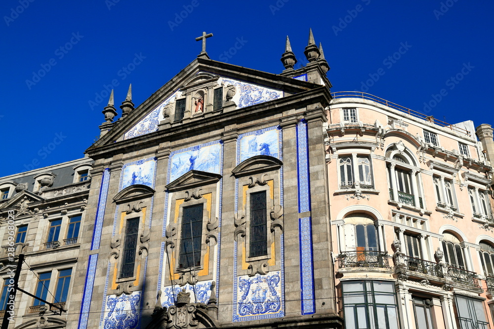Church of Santo António dos Congregados, Porto